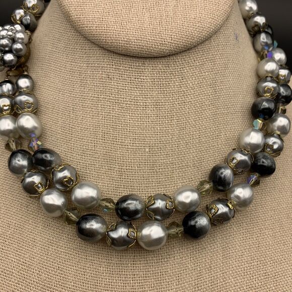 Gray Faux Pearl Beaded Multi Strand Necklace Aurora Borealis Japan Vintage - Picture 3 of 7